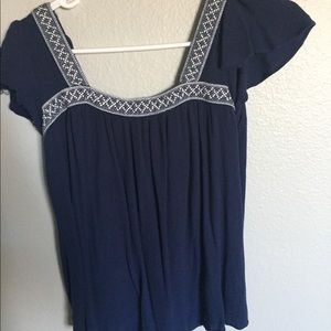 Short sleeve top